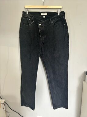 Abercrombie & Fitch Women’s The Dad High Rise Curve Love Black Jeans